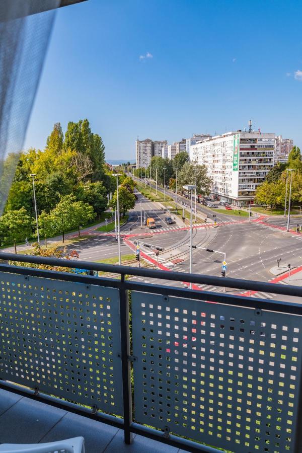 Апартаменты Brand New - Selfcheckins 24 - Zagreb - Garage - Loggia - New - Luxury Экстерьер фото